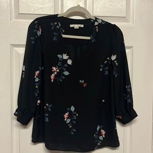 Cute black top with flower designs